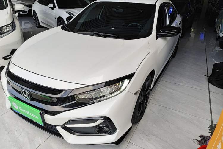 Used Honda Civic 2021 HATCHBACK 220TURBO CVT Trendy Cool Edition