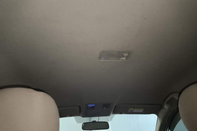 Used Nissan Sylphy 2012 Classic 1.6XE Automatic Comfort Edition Headliner