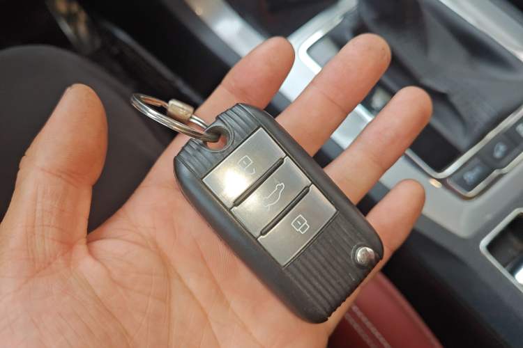 Used Roewe RX5 2016 30T Four-Wheel Drive Automatic Internet Smart Luxury Edition