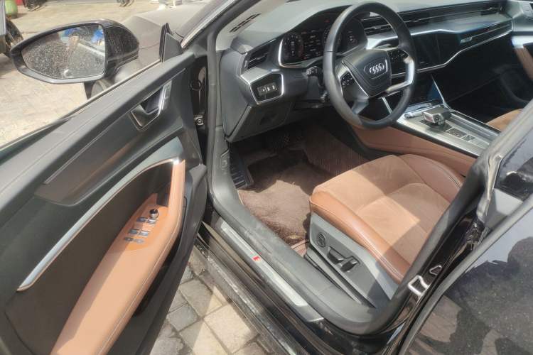 Used Audi A7L 2024 45 TFSI Luxury Edition
