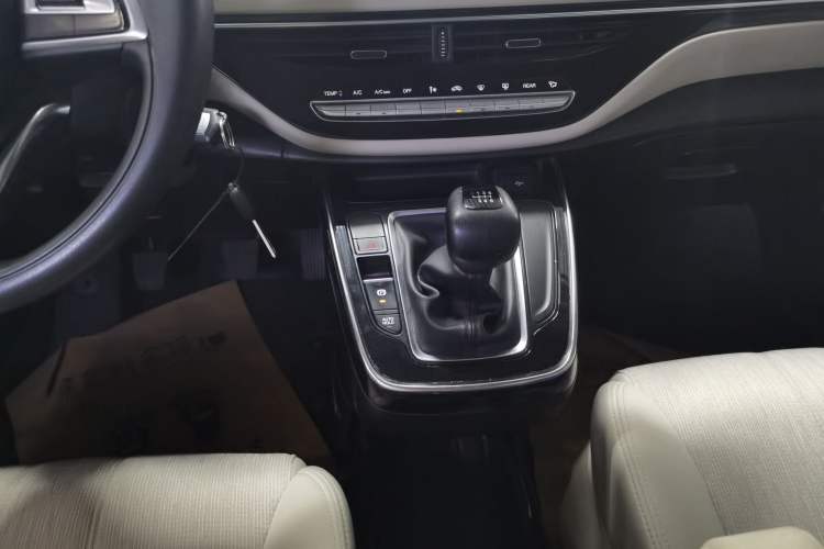 Used GAC Trumpchi M6 2021 270T Manual Elite Edition (7-seater) Gear Lever