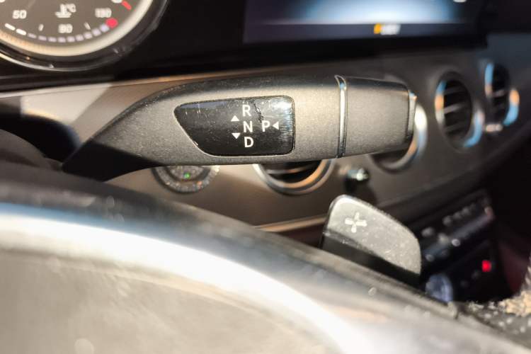 Used Mercedes-Benz E-Class 2017 E 200 Sport Gear Lever