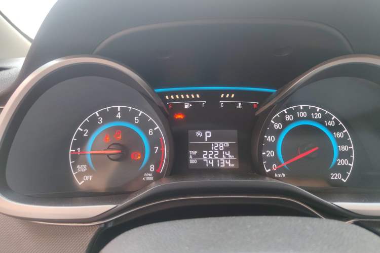 Used Chevrolet Cavalier 2019 320 Automatic Enjoyment with Sunroof Odometer Close Up