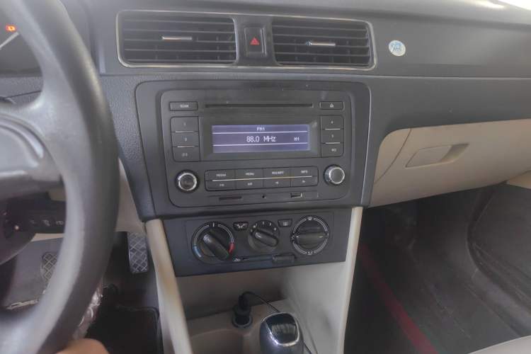 Used Skoda Rapid 2013 1.6L Automatic Smart Selection Model