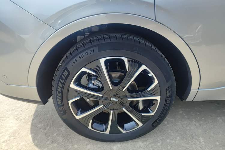 Used Lincoln Nautilus 2023 2.0T All-Wheel-Drive Zunrui Hybrid Version Exterior 5