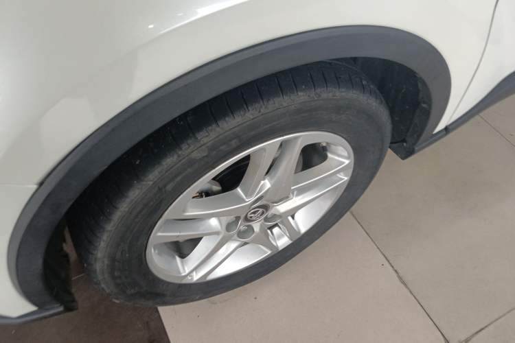 Used Toyota C-HR 2022 2.0L Comfort Edition Left Front Wheel Hub