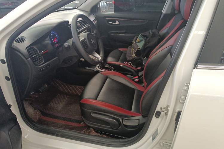 Used Kia KX Cross 2017 1.4L AT GLS