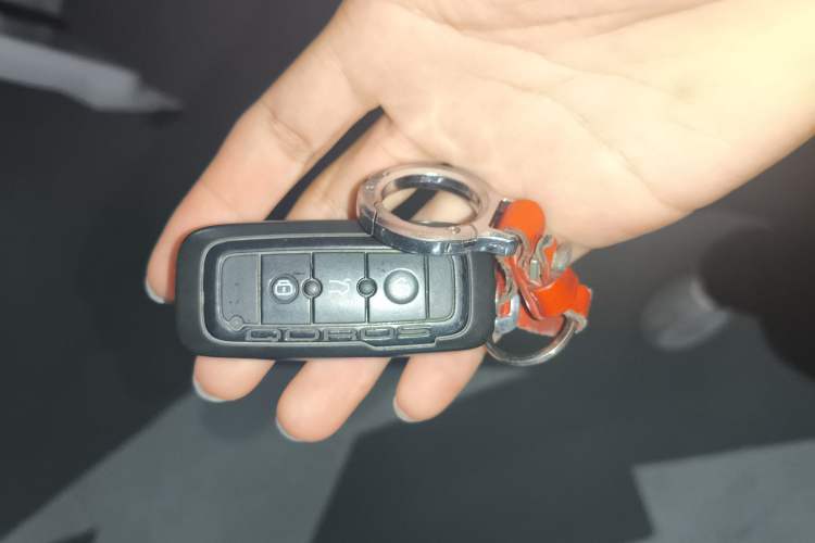 Used Qoros 3 2015 Urban SUV 1.6T Automatic – Dynamic Edition Enhanced Model Vehicle Key