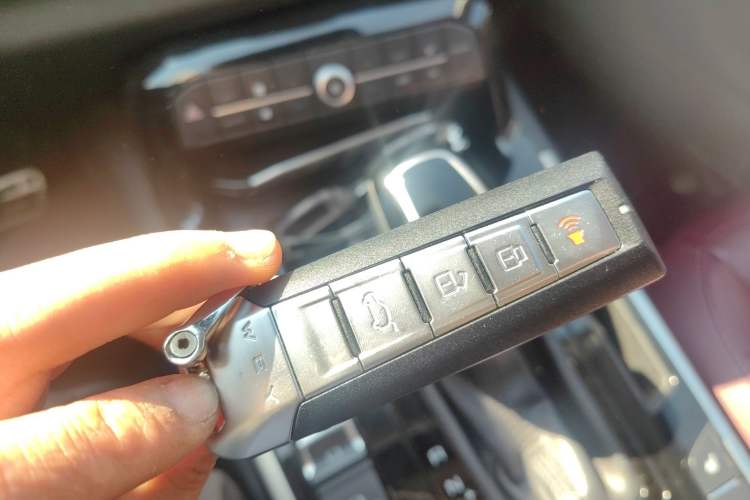 Used Wey VV7 2017 2.0T Flagship Model
