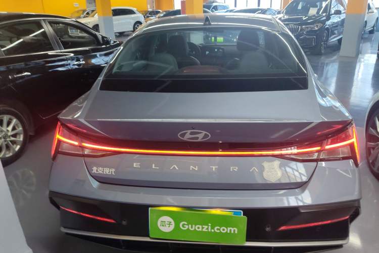 Used Hyundai Elantra 2023 1.5L CVT LUX Prestige Edition
