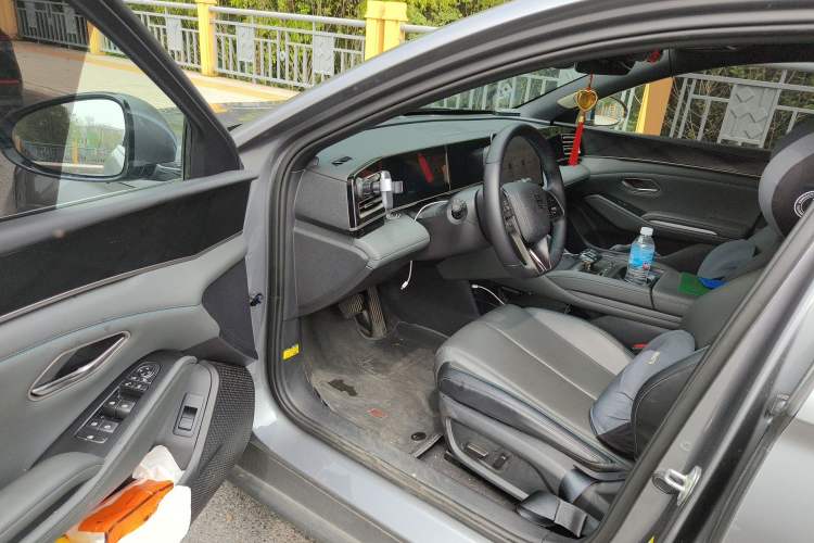 Used BYD Qin L 2024 DM-i 120KM Leading Model Driver Seat