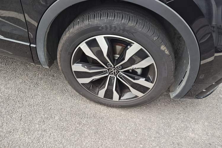 Used Volkswagen Tiguan L 2022 330TSI Automatic Two-Wheel Drive R-Line Enhanced Edition
