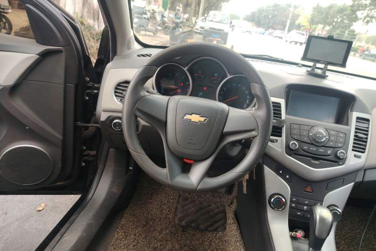 Used Chevrolet Cruze 2013 1.6L SE AT
