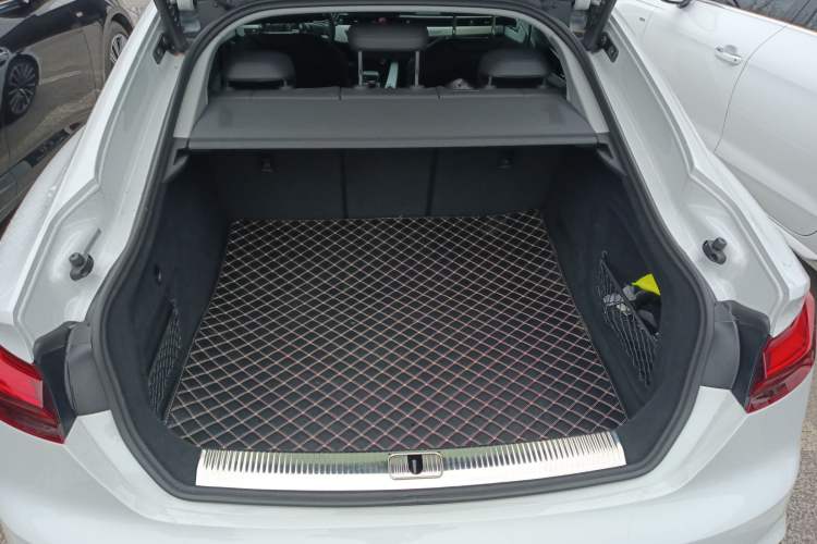 Used Audi A5 2024 Sportback 40 TFSI quattro Luxury Dynamic Model