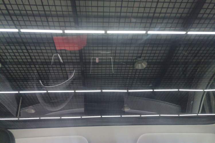 Used Tesla Model Y 2025 Rear-Wheel-Drive Version
