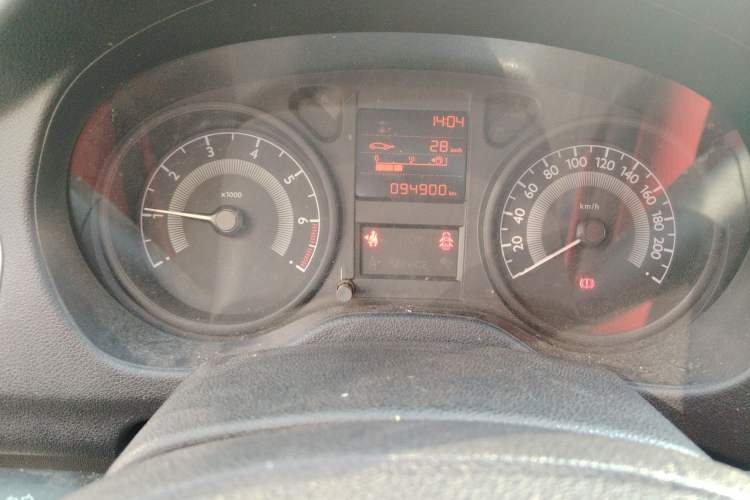 Used Peugeot 301 2014 1.6L Manual Comfort Edition