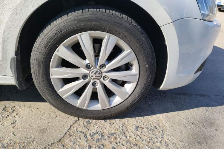 Used Volkswagen Sagitar 2014 Revised Version 1.4TSI Automatic Luxury Edition