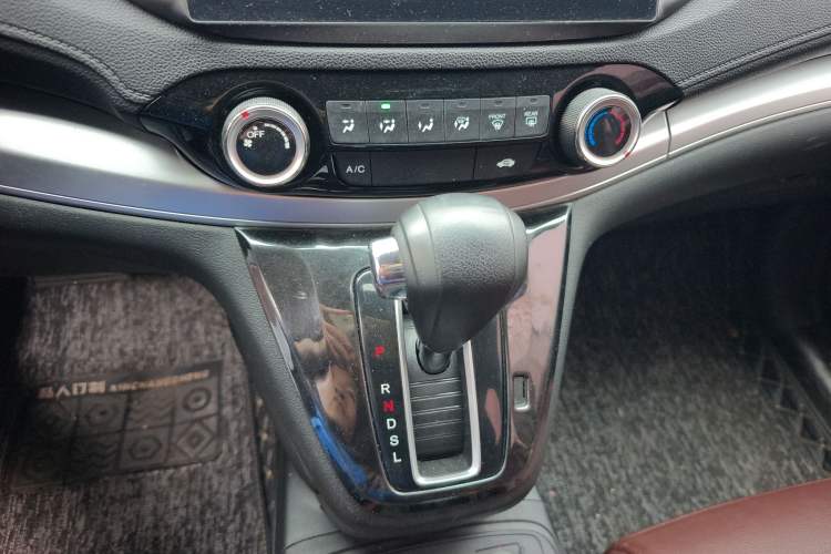 Used Honda CR-V 2016 2.0L two-wheel drive Urban Edition