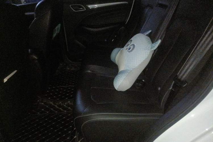 Used Roewe RX3 2020 1.6L CVT 4G Connected Ultra-Cool Flagship Edition
