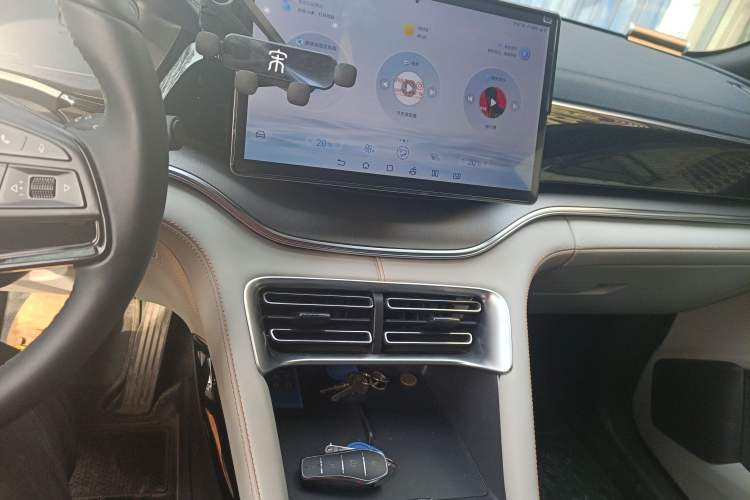 Used BYD Song PLUS New Energy 2023 Champion Edition DM-i 110KM Flagship Model