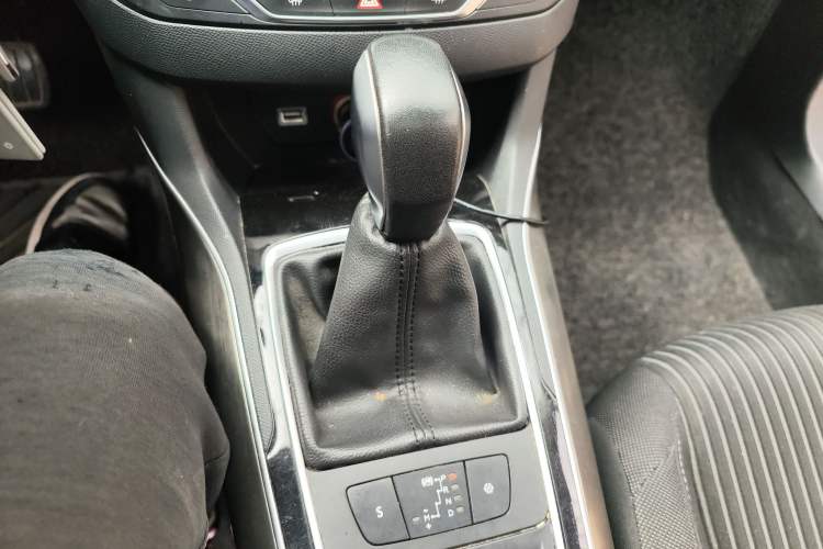 Used Peugeot 408 2016 1.6T Automatic Luxury Edition
