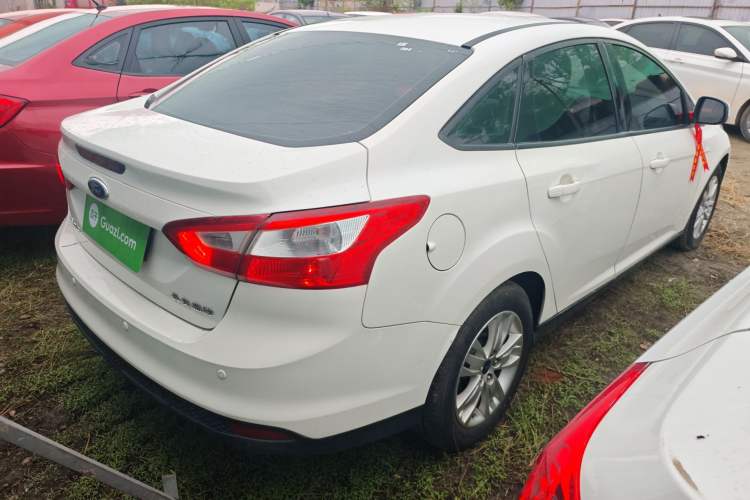 Used Ford Focus 2012 Sedan 1.6L Manual Comfort Model