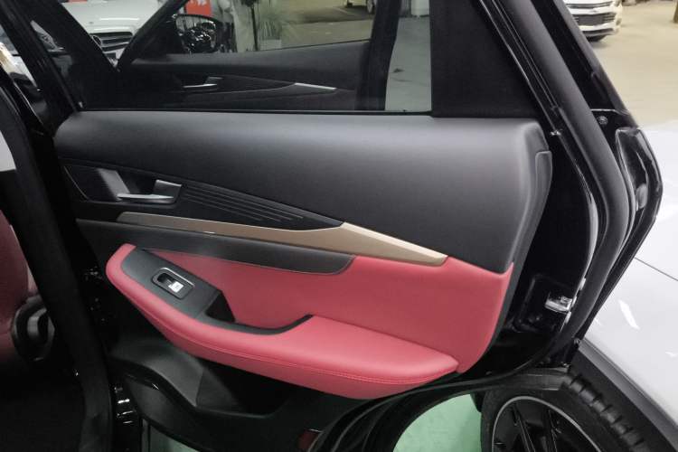 Used JETOUR X70 2024 1.5T DCT Glory PRO 5-Seater