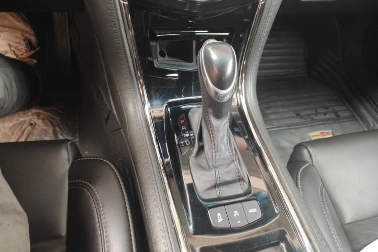 Used Cadillac ATS-L 2017 28T Tech Edition Gear Lever