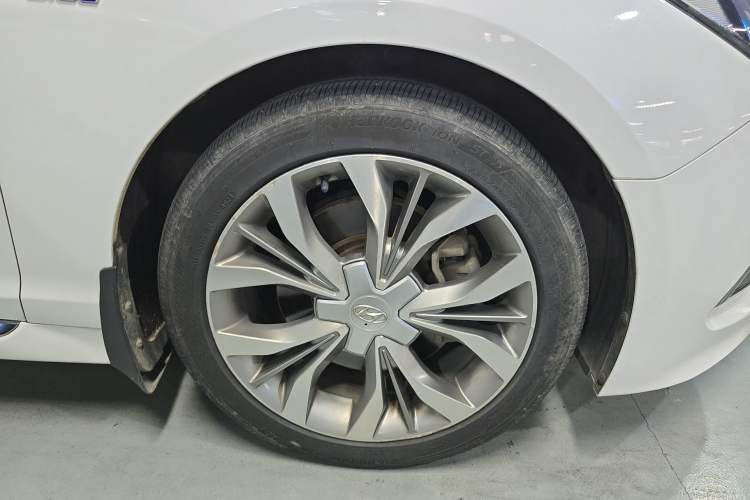 Used Hyundai Sonata 2015 1.6T GLX Advanced Model Exterior 4