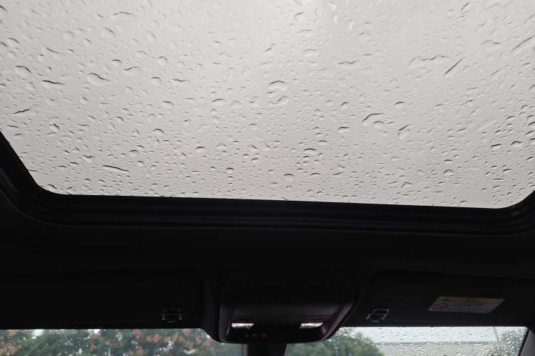 Used Cadillac XT4 2018 28T Two-Wheel-Drive Luxury Model
