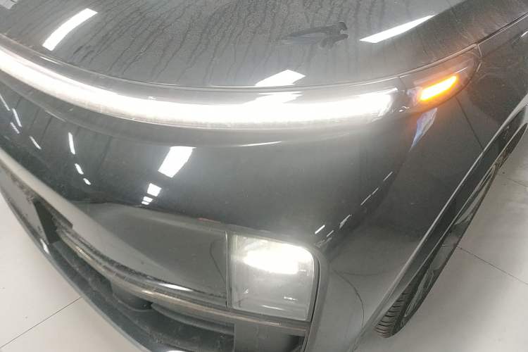 Used Li Auto L8 2025 Ultra Smart Refreshed Edition
