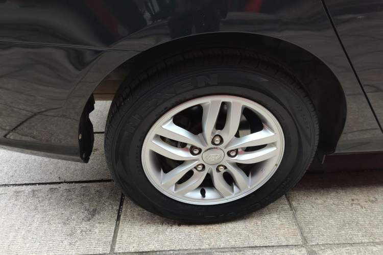 Used Hyundai Celesta 2015 1.6L Automatic Luxury Model
