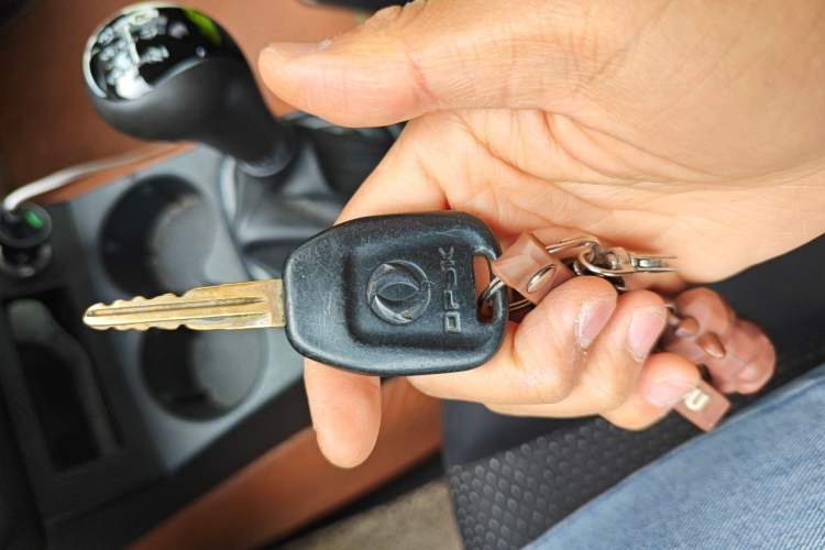 Used Dongfeng Fengon 330 2014 1.2L Manual Practical Version DK12-07 Vehicle Key