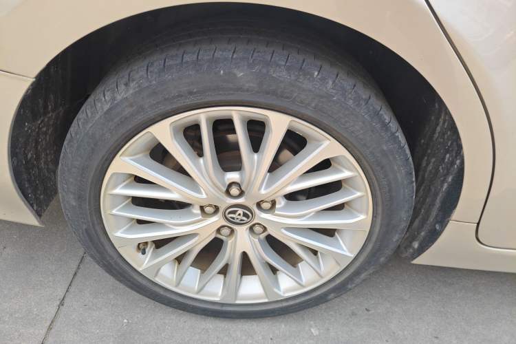 Used Toyota Camry 2018 2.5G Luxury Edition Right Rear Wheel Hub