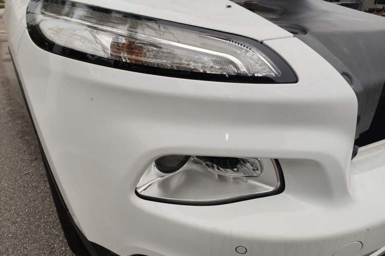 Used Jeep Cherokee 2016 2.4L Professional Edition
