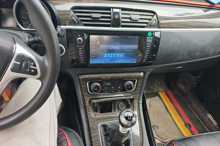 Used Zotye T600 2014 1.5T Manual Luxury Model Audio And AC Panel