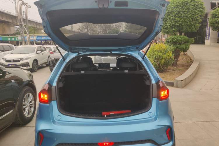 Used Geely Auto Vision X3 2021 PRO 1.5L CVT Deluxe Model Trunk