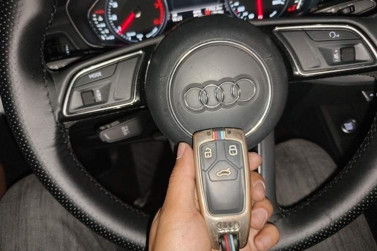 Used Audi A4L 2017 Plus 40 TFSI Fashion Model
