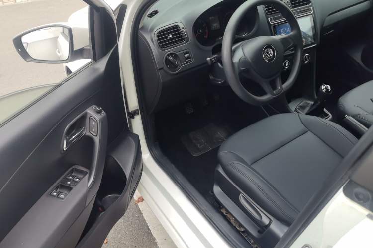 Used Volkswagen Polo 2018 1.5L Manual Drive-Comfort Model Driver Seat