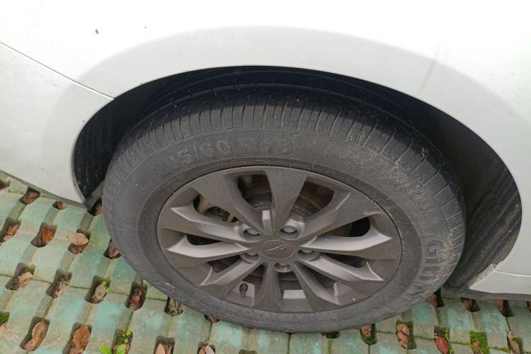 Used Geometry A 2022 Pro 430KM Commuter Edition Exterior 5