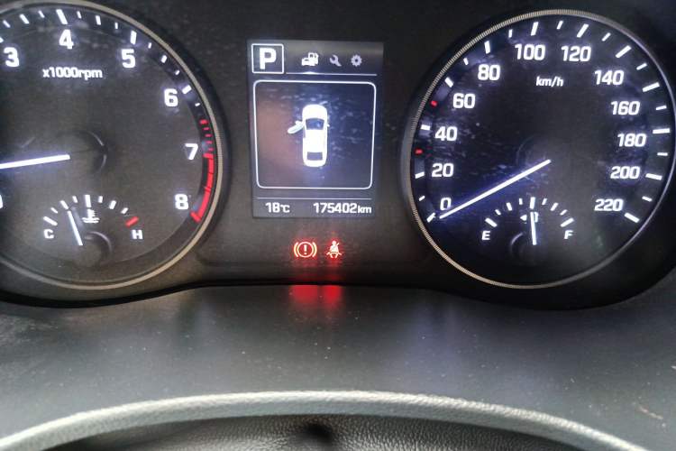 Used Hyundai Verna RV 2017 1.6L Automatic Sport Edition China V Standard Odometer Close Up