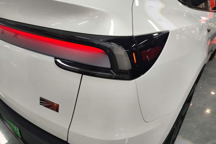 Used Tesla Model Y 2025 Long-Range All-Wheel Drive First Edition