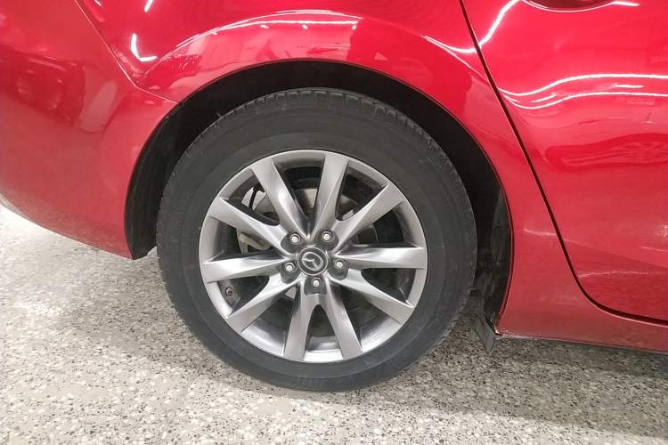 Used Mazda Atenza 2020 2.0L Blue Sky Luxury Edition
