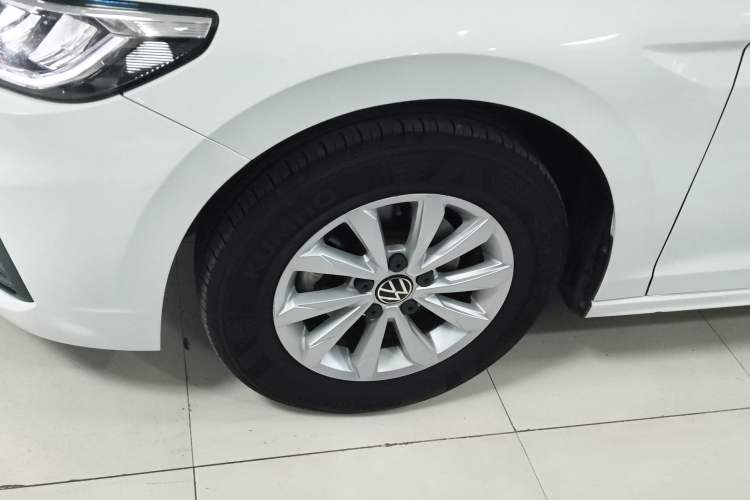 Used Volkswagen Bora 2021 1.5L Automatic Fashionable Smart Connectivity Version Left Front Wheel Hub