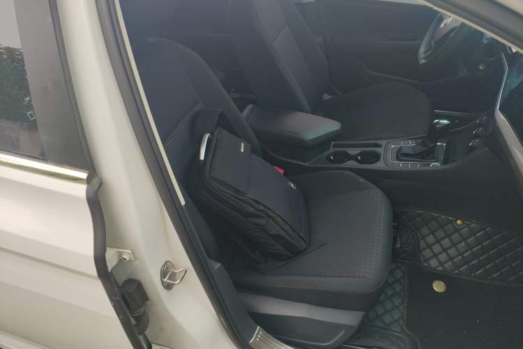 Used Volkswagen Bora 2020 1.5L Automatic Fashion Edition Right Front Seat