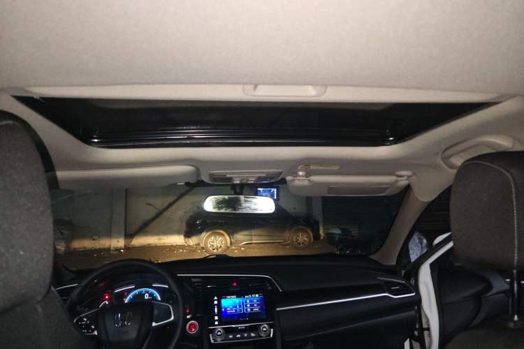 Used Honda Civic 2019 220TURBO CVT Dynamic Edition China VI Headliner