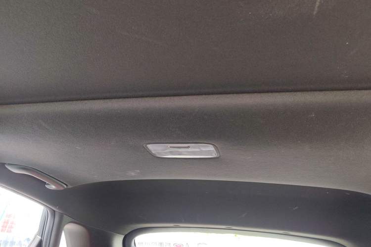 Used Hyundai ENCINO 2018 1.6T Dual-Clutch ZhiPao Edition China V Standard Headliner