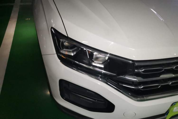 Used Volkswagen Tayron 2019 330TSI Two-Wheel Drive Luxury Model China VI Standard
