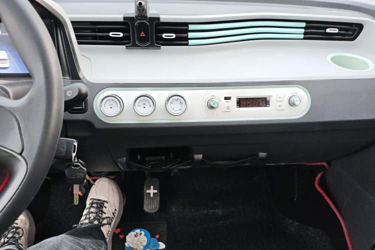 Used Wuling Hongguang MINIEV 2021 Macaron Fashion Model Lithium Iron Phosphate