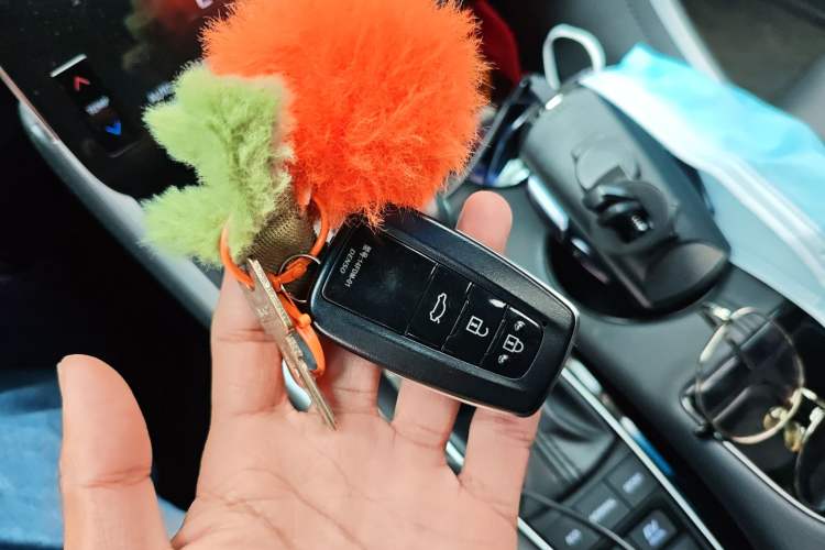 Used Toyota Avalon 2022 Dual-Engine 2.5L Luxury Edition